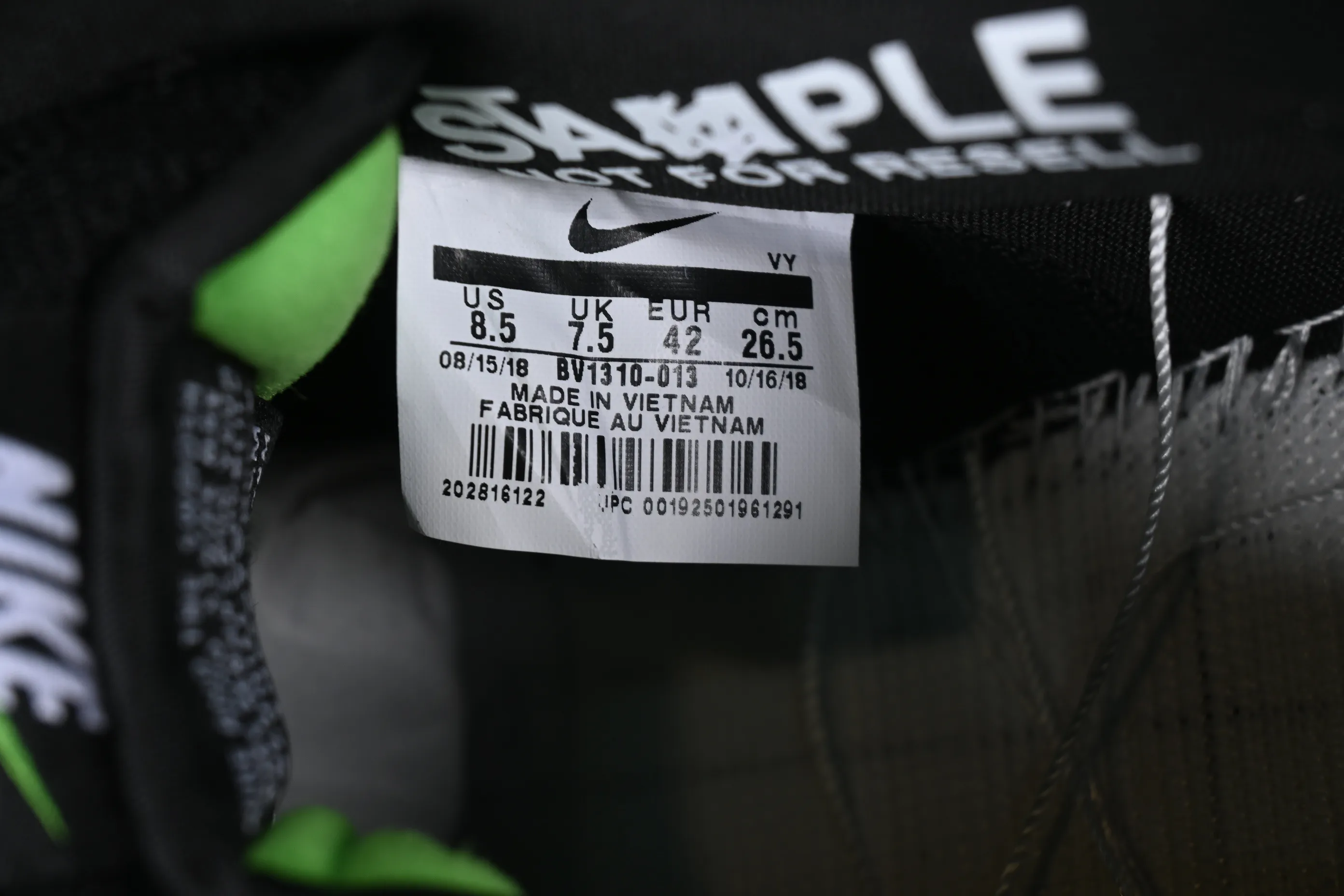 All Categories Nk SB Dunk Series Nk SB Dunk Low Low-top Sneakers K Version Jeff Staple x Nk SB Dunk Low "Pigeon" 3.0 Black and White Panda Pigeon Low-top Classic Versatile Casual Sports Sneakers BV1310-013